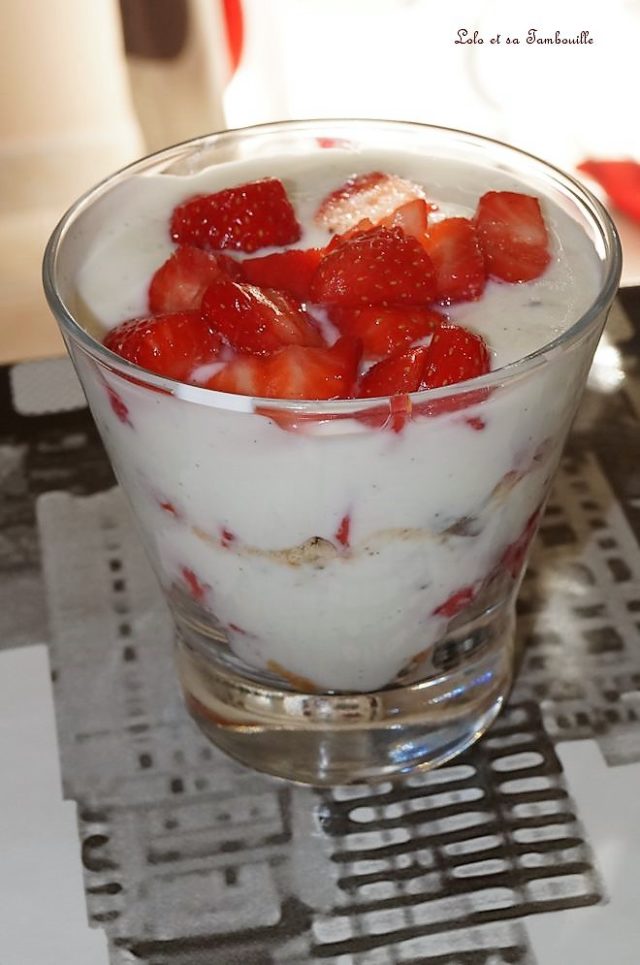 Verrines De Fraises Fromage Blanc Vanill Recette De Lolo Et Sa