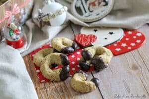 Demi Lunes Aux Noisettes & Chocolat • Recette De Lolo Et Sa Tambouille