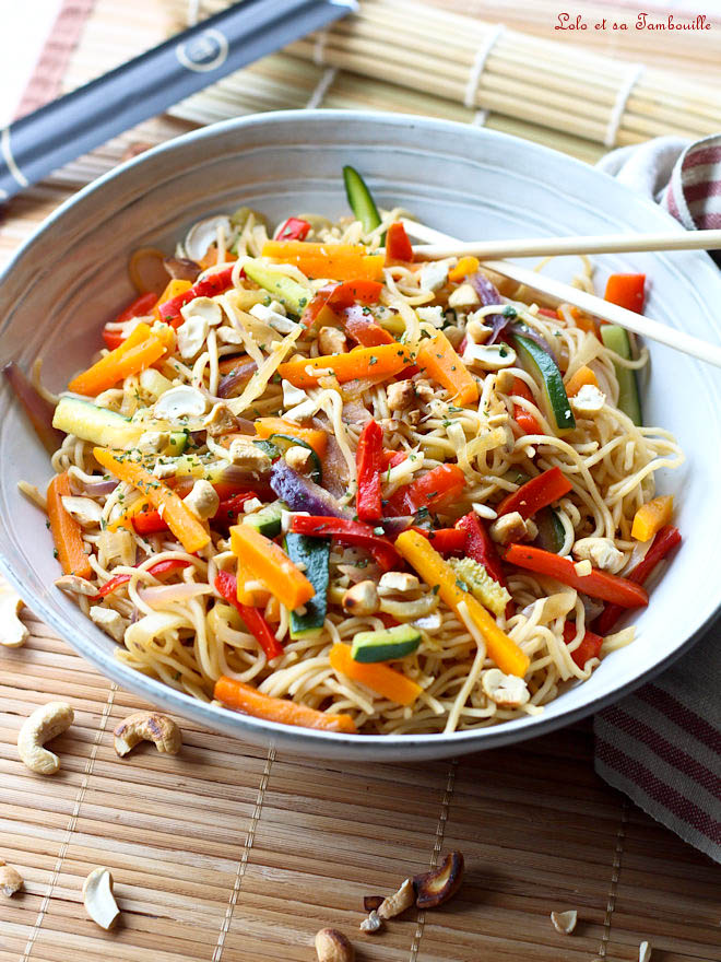Sauté de nouilles chinoises et petits légumes - Cookidoo® – la plateforme  de recettes officielle de Thermomix®