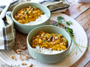 Curry de haricots blancs,curry de haricots blancs potimarron,curry de haricots blancs courge,recette curry de haricots blancs,recette curry haricot blanc,recette curry haricots blancs,recette avec des haricots blancs,recette avec des haricots blancs secs,recette avec des haricots lingots blancs,que faire avec des haricots blancs,que faire avec des haricots blancs secs,curry de haricots blancs lolotambouille