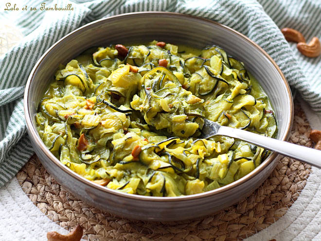 curry de courgettes,curry de courgettes au lait de coco,recette curry de courgettes,recette poelee de courgettes curry,recette curry de courgettes lait de coco,recette courgette lait de coco curry,curry de courgettes lait de coco,curry végétarien,curry végétarien lait de coco,curry de courgettes aux noix de cajou