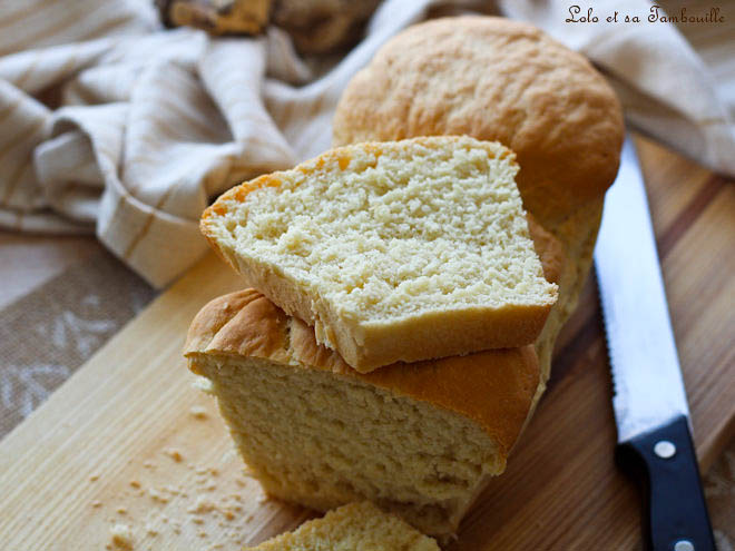 Pain de mie maison,pain de mie maison sans machine,pain de mie maison levure sèche,pain de mie maison facile,pain de mie maison au robot pâtissier,recette pain de mie maison,recette pain de mie maison sans machine,recette de pain de mie maison moelleux,recette pain de mie maison pour croque-monsieur,recette pain de mie maison facile,pain de mie maison facile et rapide