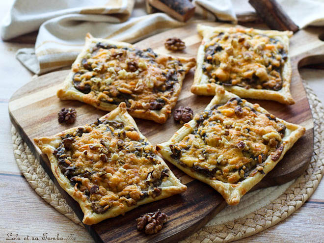 Tartelettes fines champignons,tarte fine champignons,tartelettes fines champignons cheddar,recette tartelettes fines champignons cheddar,recette tartelettes fines champignons,recette tarte fine champignons,recette tartelettes fines aux champignons,recette tarte fine aux champignons,recette tartelettes fines aux champignons et cheddar,tartelettes fines aux champignons et cheddar,tartelettes fines aux champignons cheddar,tartelettes fines aux champignons fromage,recette tartelettes fines aux champignons fromage